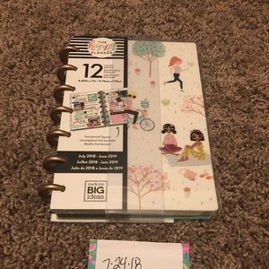 NWT Infamous squad goals. Mini size happy planner